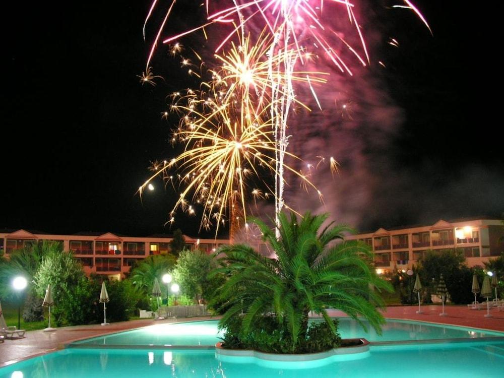 Centro Turistico Akiris Hotel Nova Siri Marina Luaran gambar